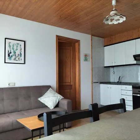 En Montalvo-bascuas Apartman Montalvo